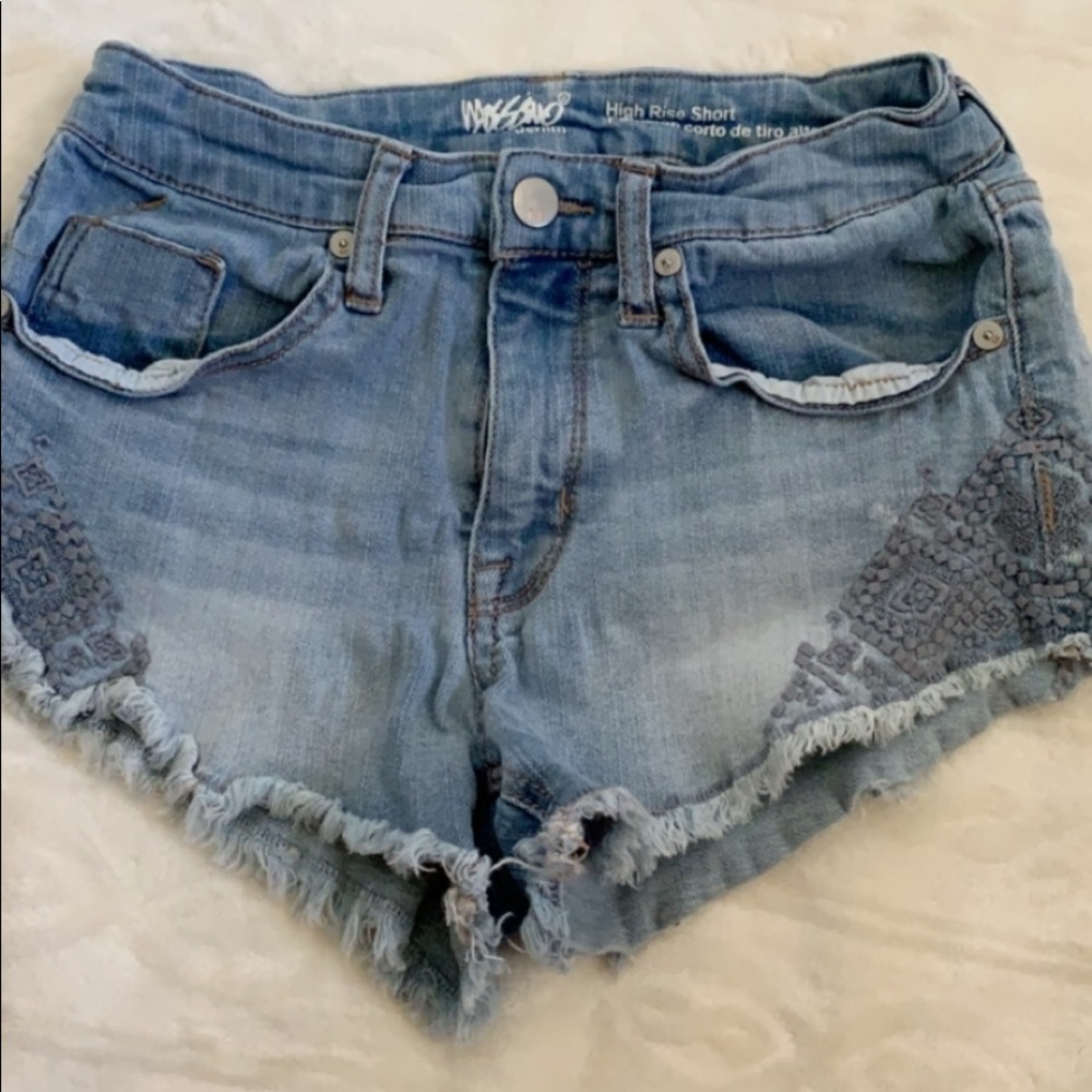 Women’s shorts